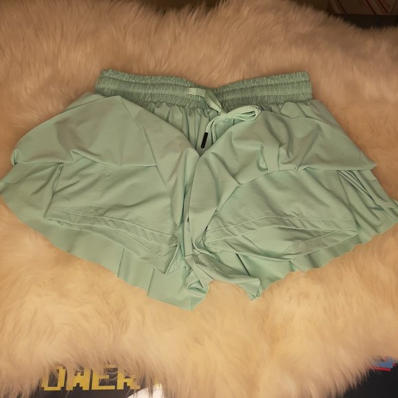 NWOT!!! Lightweight Tulip Style running Shorts Mint Green, inner shorts!!! - Picture 3 of 6